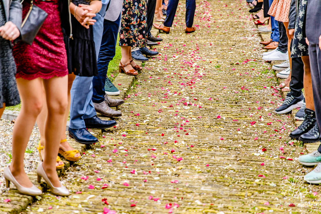 Bruidsfotografie Friesland Terherne confetti
